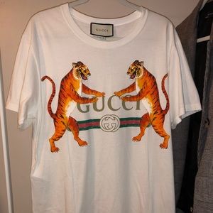 *NEW with tags* GUCCI T-Shirt